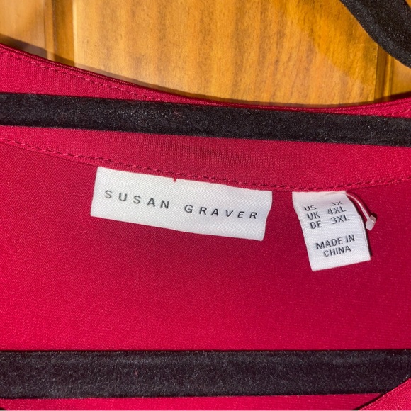 Susan Graver Burgundy Top with Black Trim - Picture 2 of 3